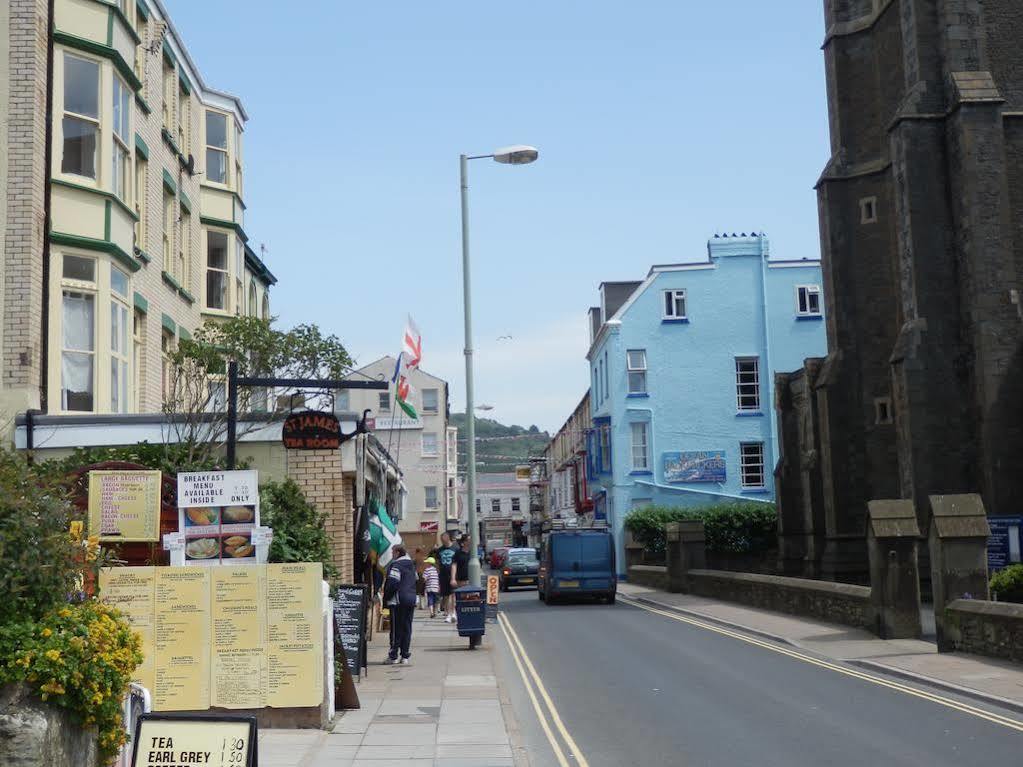 Hostel Ocean Backpackers Ilfracombe Exterior foto